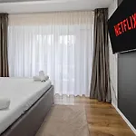 Location - Contemporary Parliament View - 2br ブカレスト