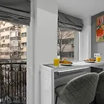 Location - Contemporary Parliament View - 2br * ブカレスト