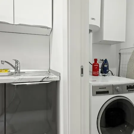 Location - Contemporary Parliament View - 2br Bükreş