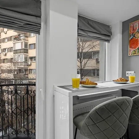 Location - Contemporary Parliament View - 2br * Bucarest