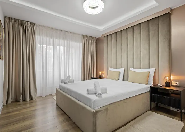 Location - Contemporary Parliament View - 2br *