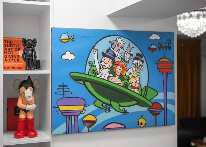 Location - Contemporary Parliament View - 2br *