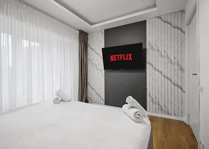 Location - Contemporary Parliament View - 2br * Bucarest