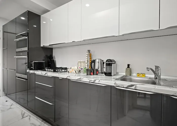 Location - Contemporary Parliament View - 2br Apartamento *