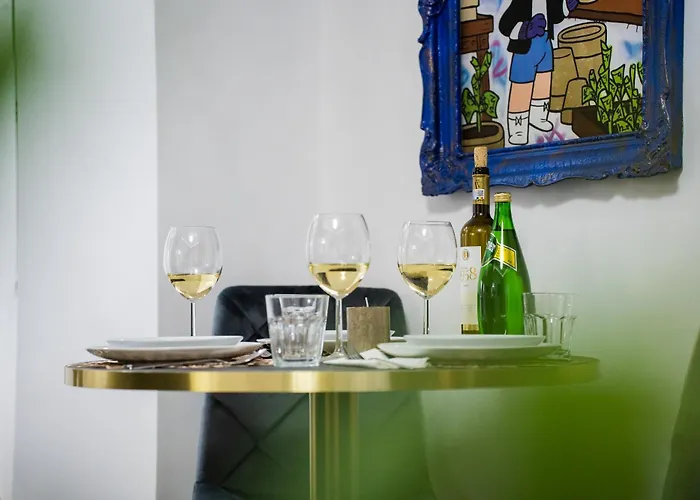 Location - Contemporary Parliament View - 2br Apartament Bucureşti