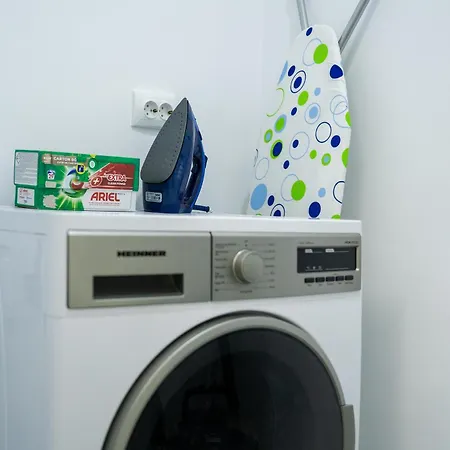 Апартаменты Location - Contemporary Parliament View - 2br *