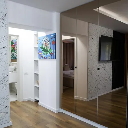 Location - Contemporary Parliament View - 2br Бухарест