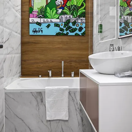 Location - Contemporary Parliament View - 2br דירה *