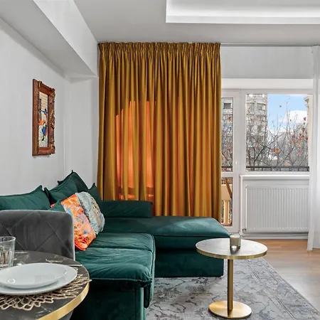 Location - Contemporary Parliament View - 2br