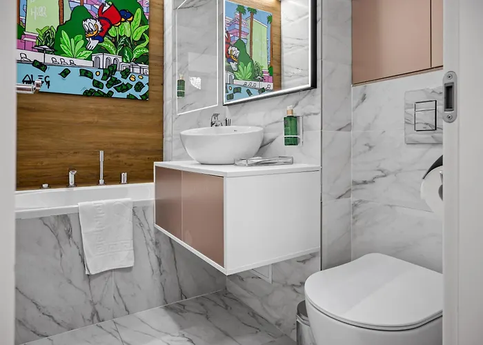 Location - Contemporary Parliament View - 2br *